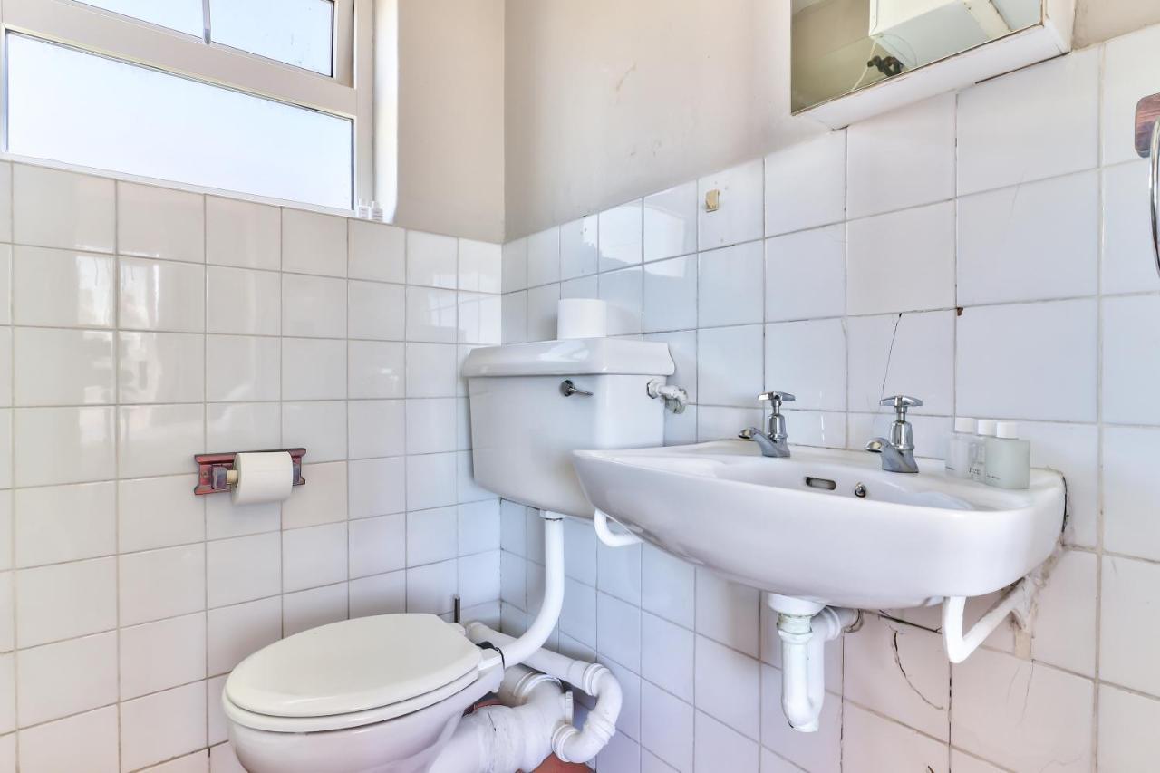 With A View 401 In Point Appartement *